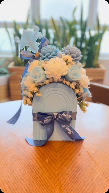 باکس گل شمعی تم ابي  سايز كوچيك